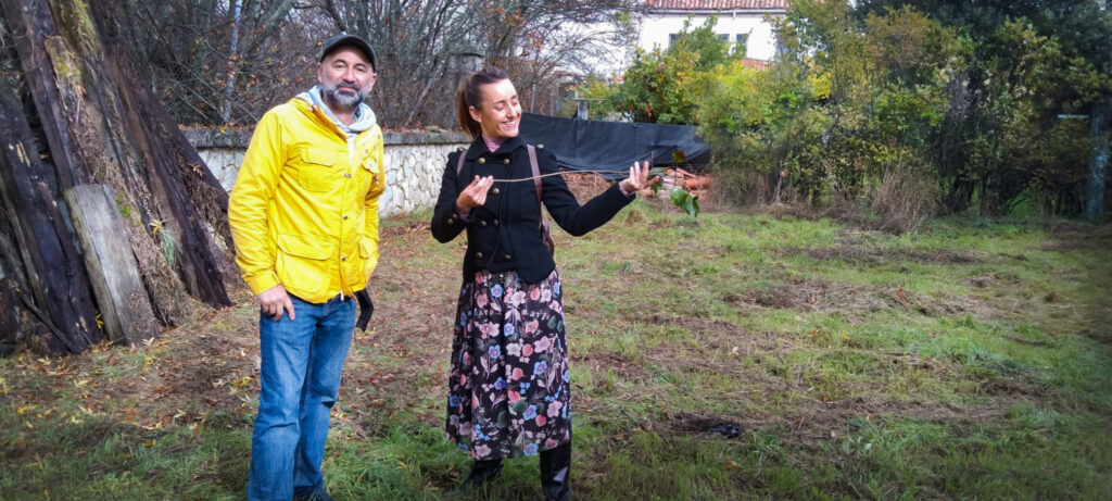 De terreno abandonado a Jardín en la Estación